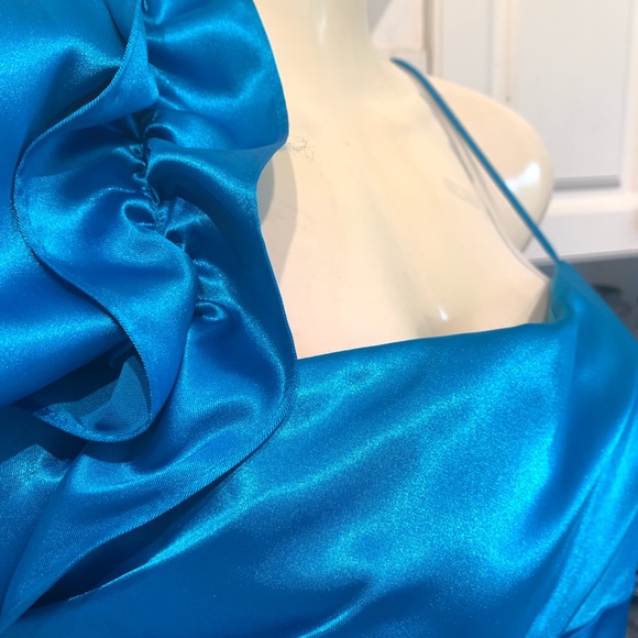 Jump apparel satin gown - Picture 3 of 8